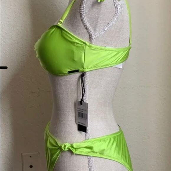 0331 NEW Kendall + Kylie Neon green Asymmetrical bikini set - Picture 2 of 9